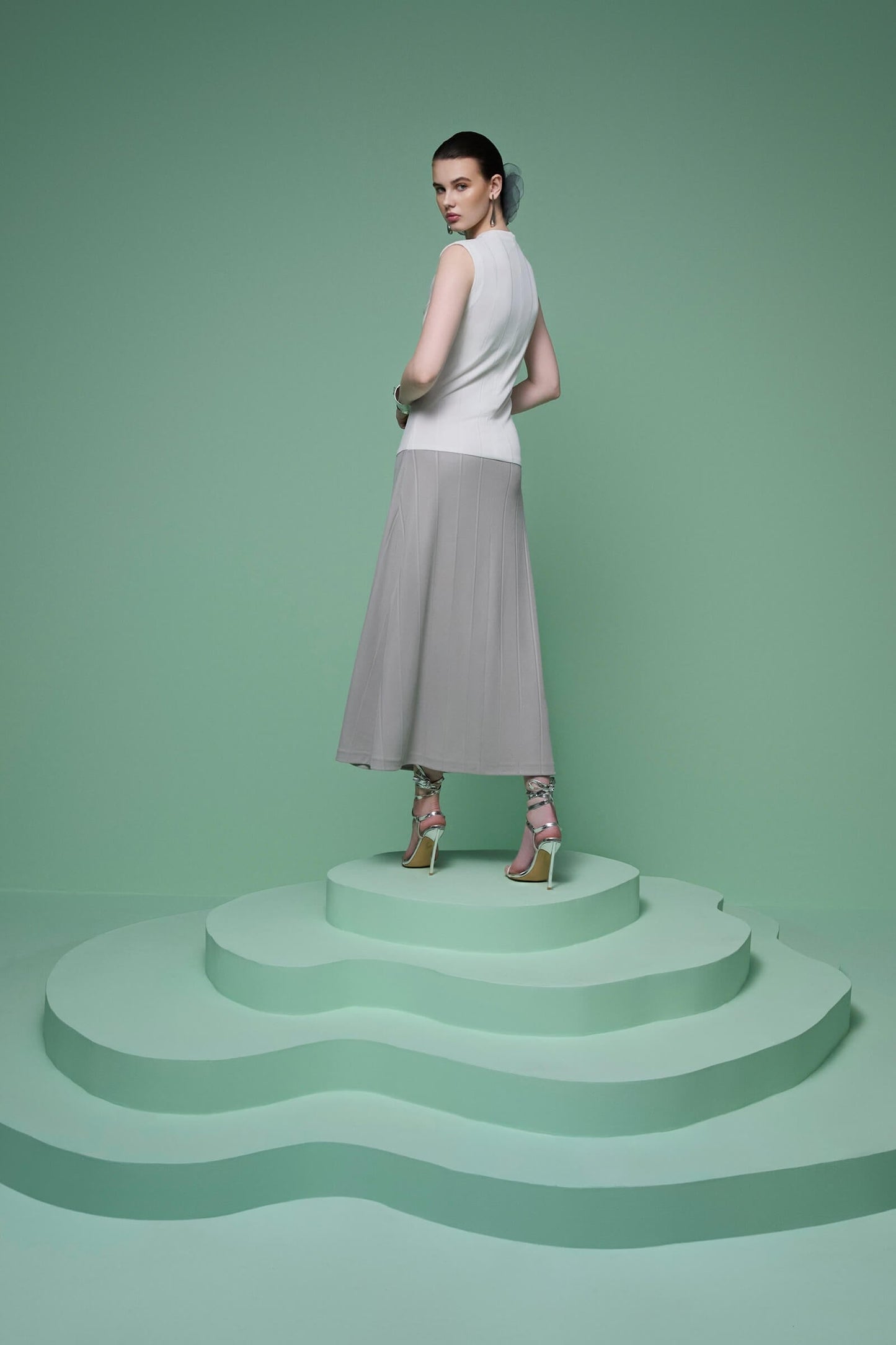 Color Blocked Knit Midi Dress